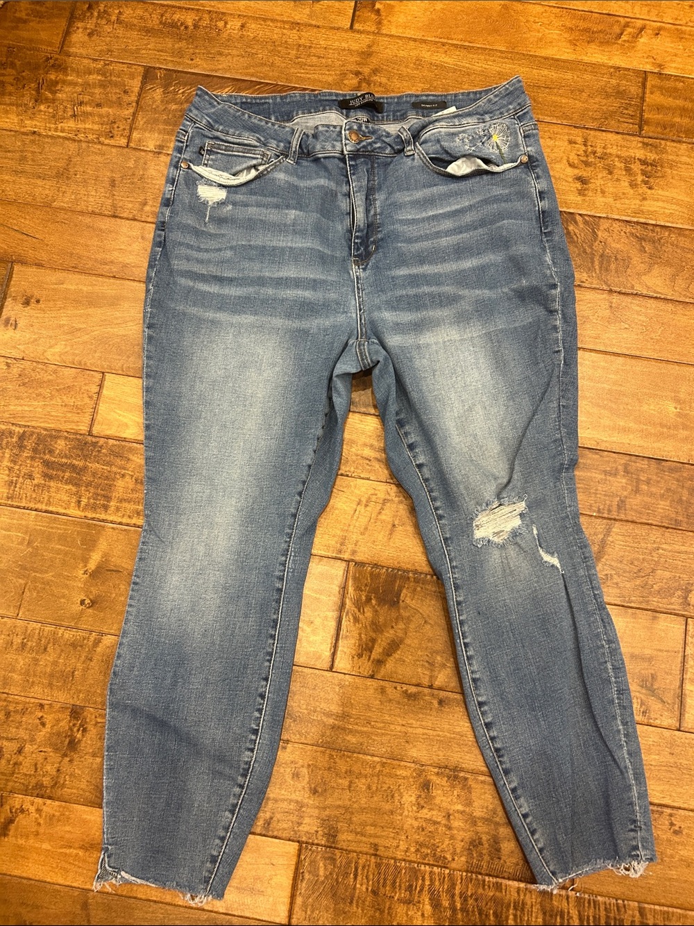 Judy Blue Medium Blue Distressed Skinny Jeans